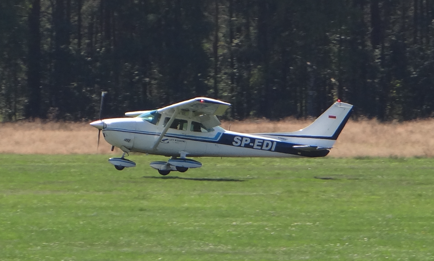 Aeroklub Nowotarski. Sightseeing flight. 2024r.