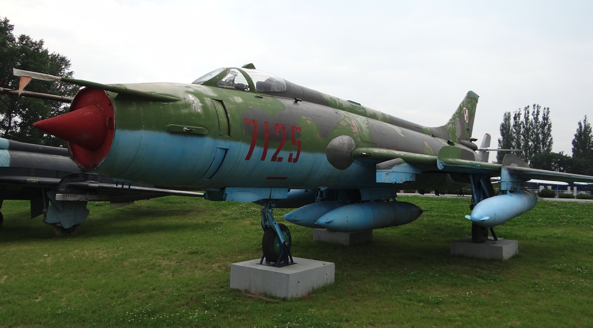 Sukhoi Su-20 nb 7125. 2025
