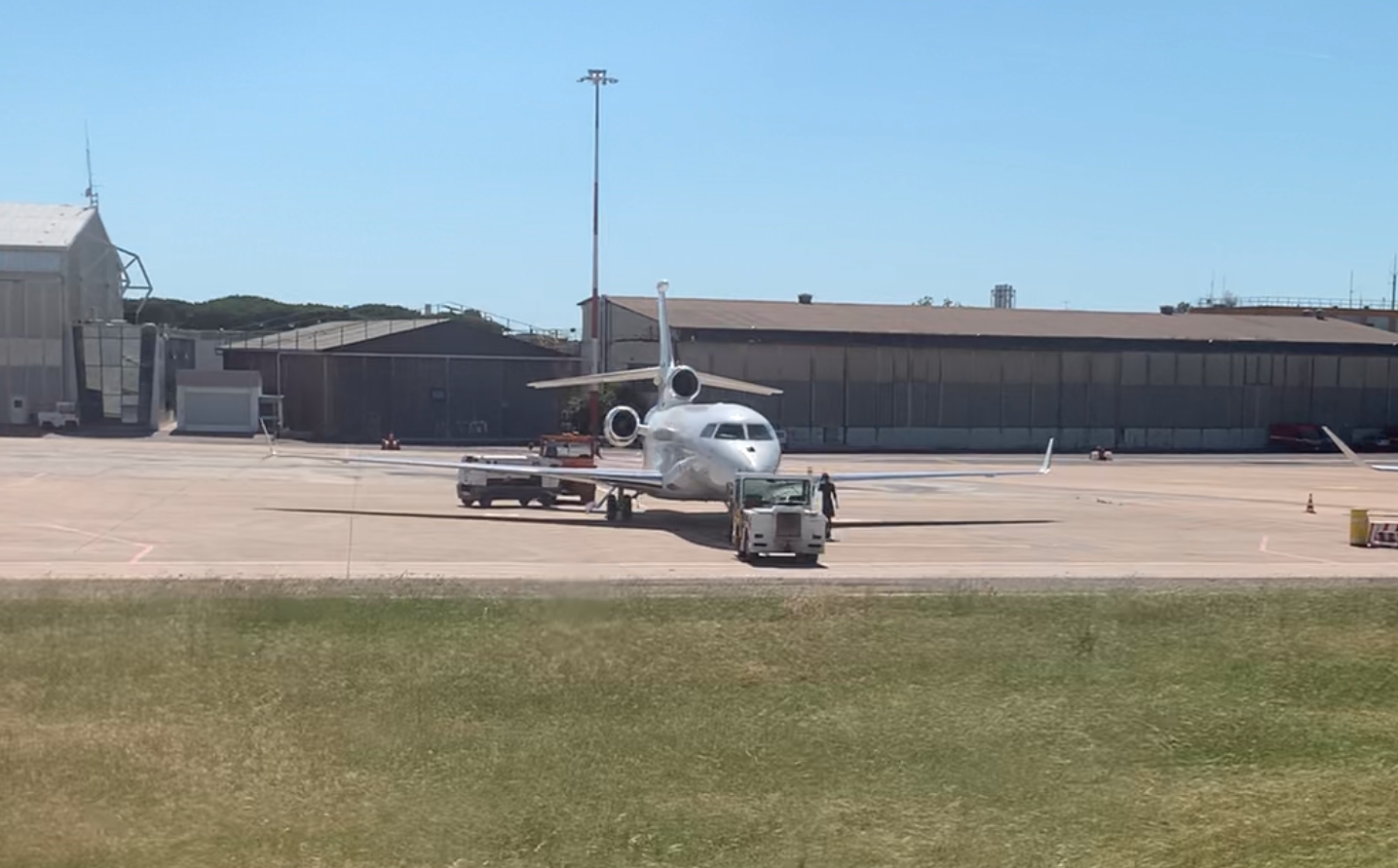 Dassault Aviation Falcon. 2025 – Polot