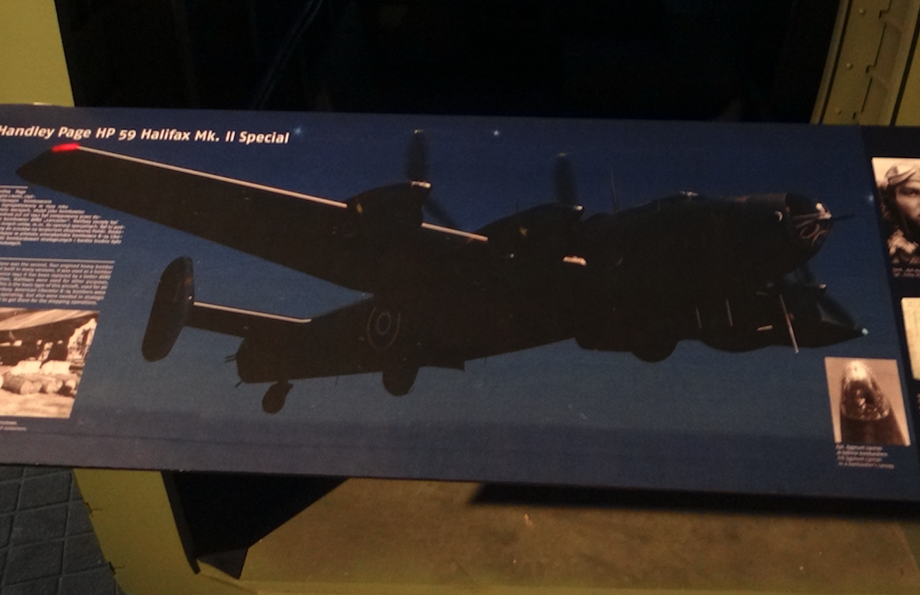 Handley Page Halifax. 2025